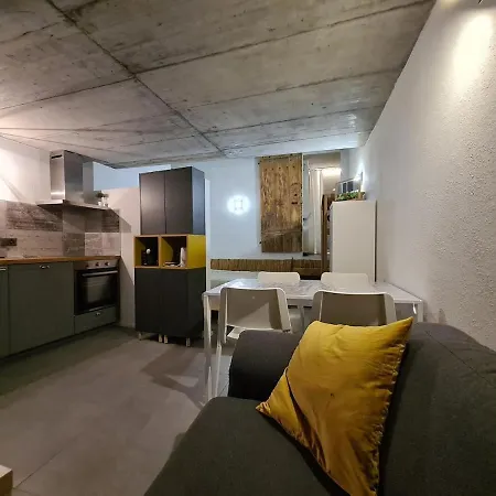 Magnifique Proche De